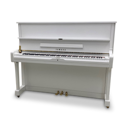 Yamaha U1G piano (1971)
