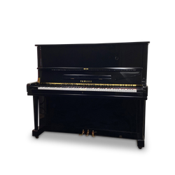 Yamaha U3E piano (1969)