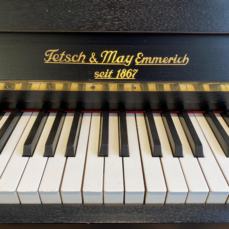 Tetsch & May 109 piano