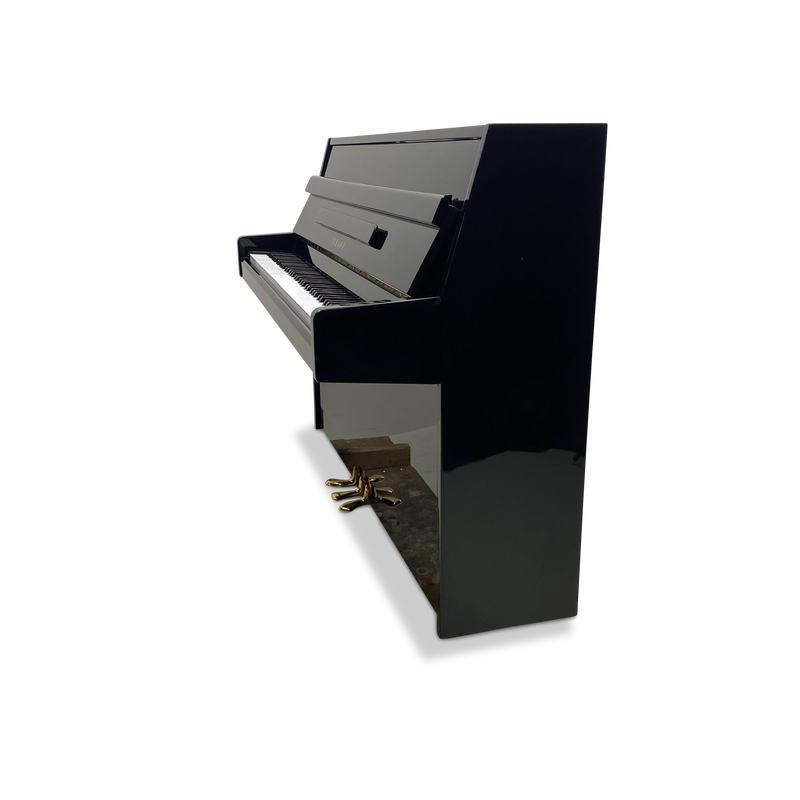 Yamaha C-109 piano (1963)