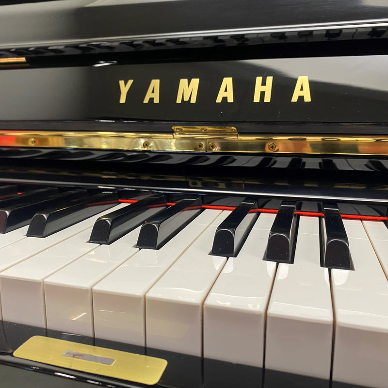 Yamaha U1G piano (1972)