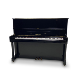 Yamaha U1M piano (1982)