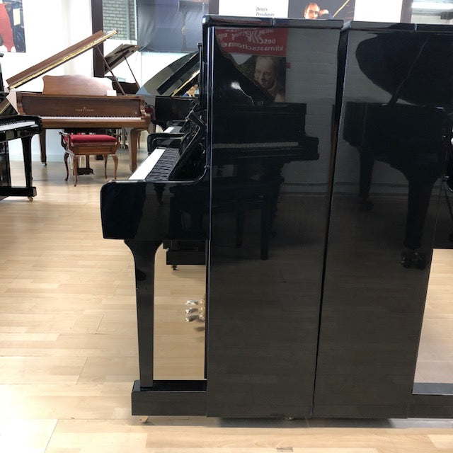 Yamaha U1D piano (1966)