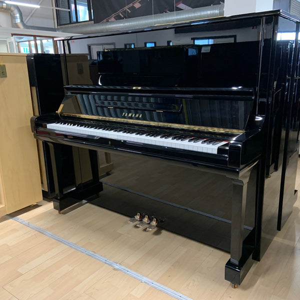 Yamaha U3G Piano
