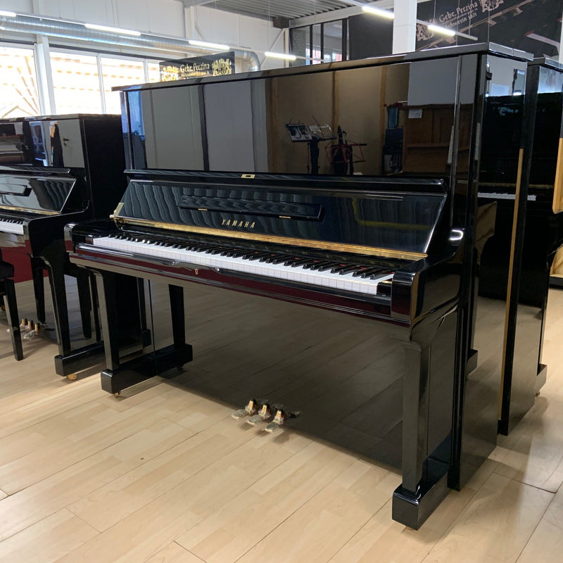 Yamaha U3H Piano