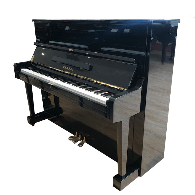 Yamaha U1D piano (1963)