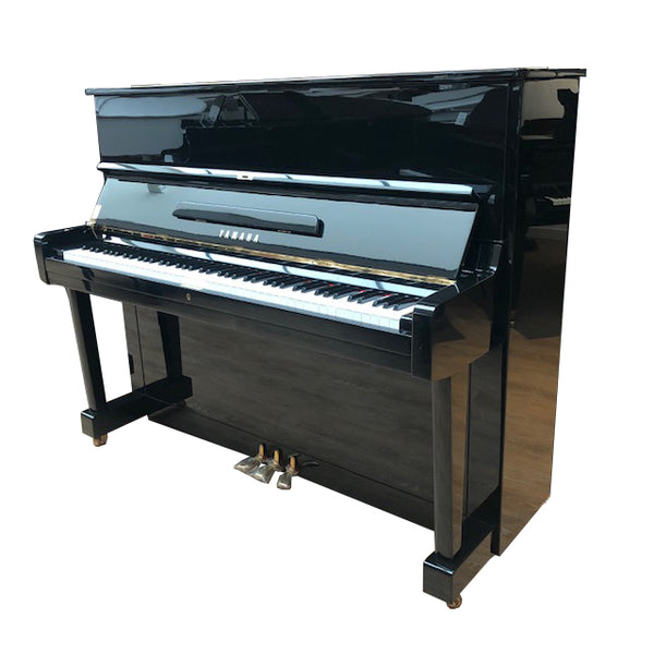 Yamaha U1D piano (1964)